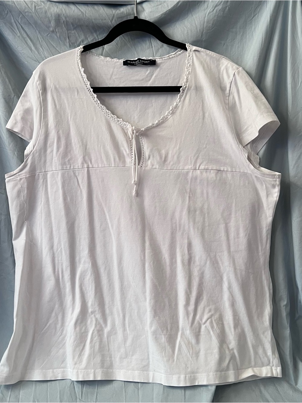VINTAGE MARINA RINALDI SPORT TEE WITH CROCHET TRIM. XL (1x - 2x)